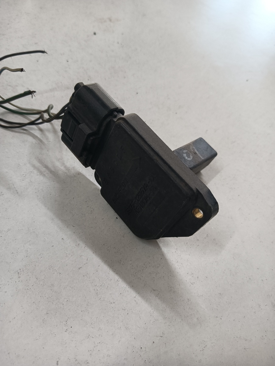 Debitmetru aer  FORD MONDEO III B5Y 2000 - 2007 Xs7f12b579aa
