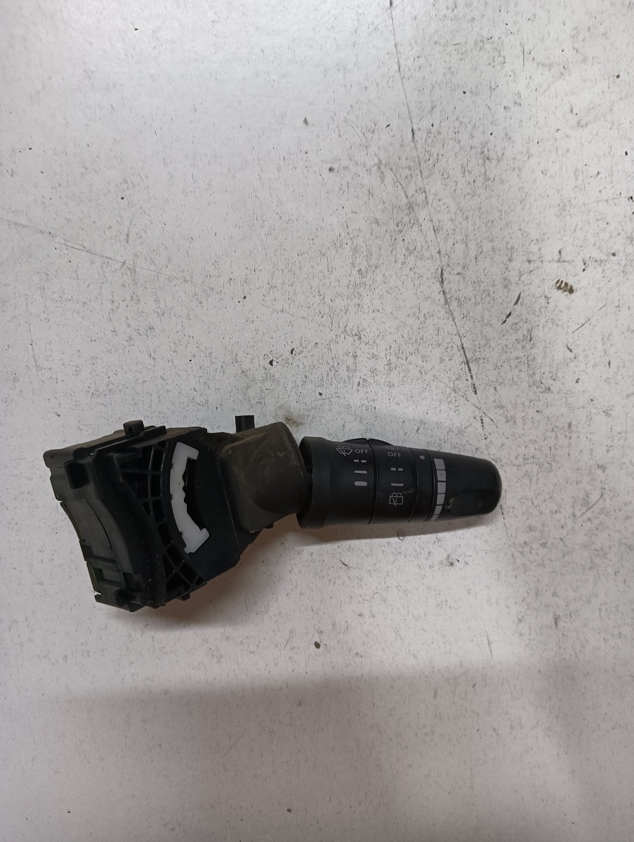 Maneta actionare stergatoare NISSAN X-TRAIL T30 2001 - 2013 252608h906
