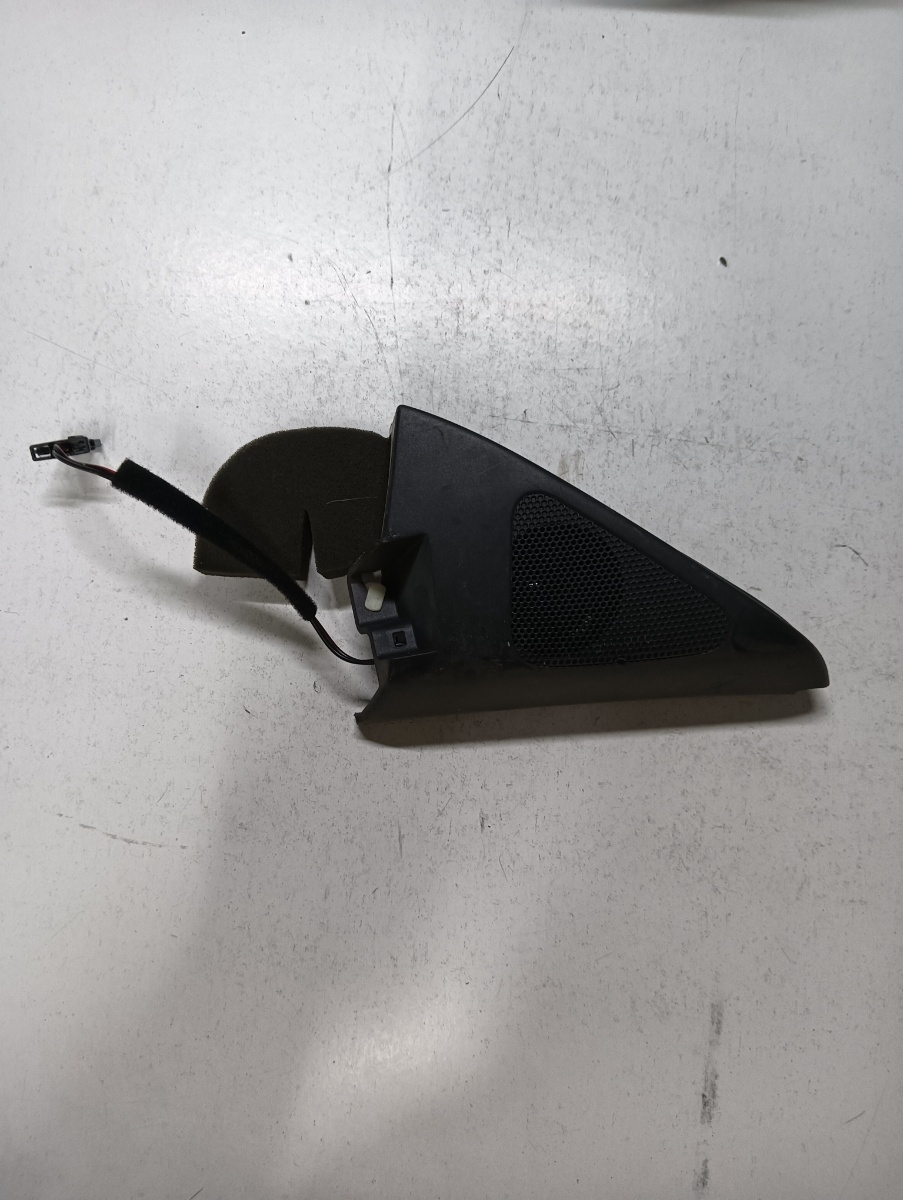 Tweeter  dreapta fata VOLKSWAGEN TIGUAN 5N_ 2007 - >