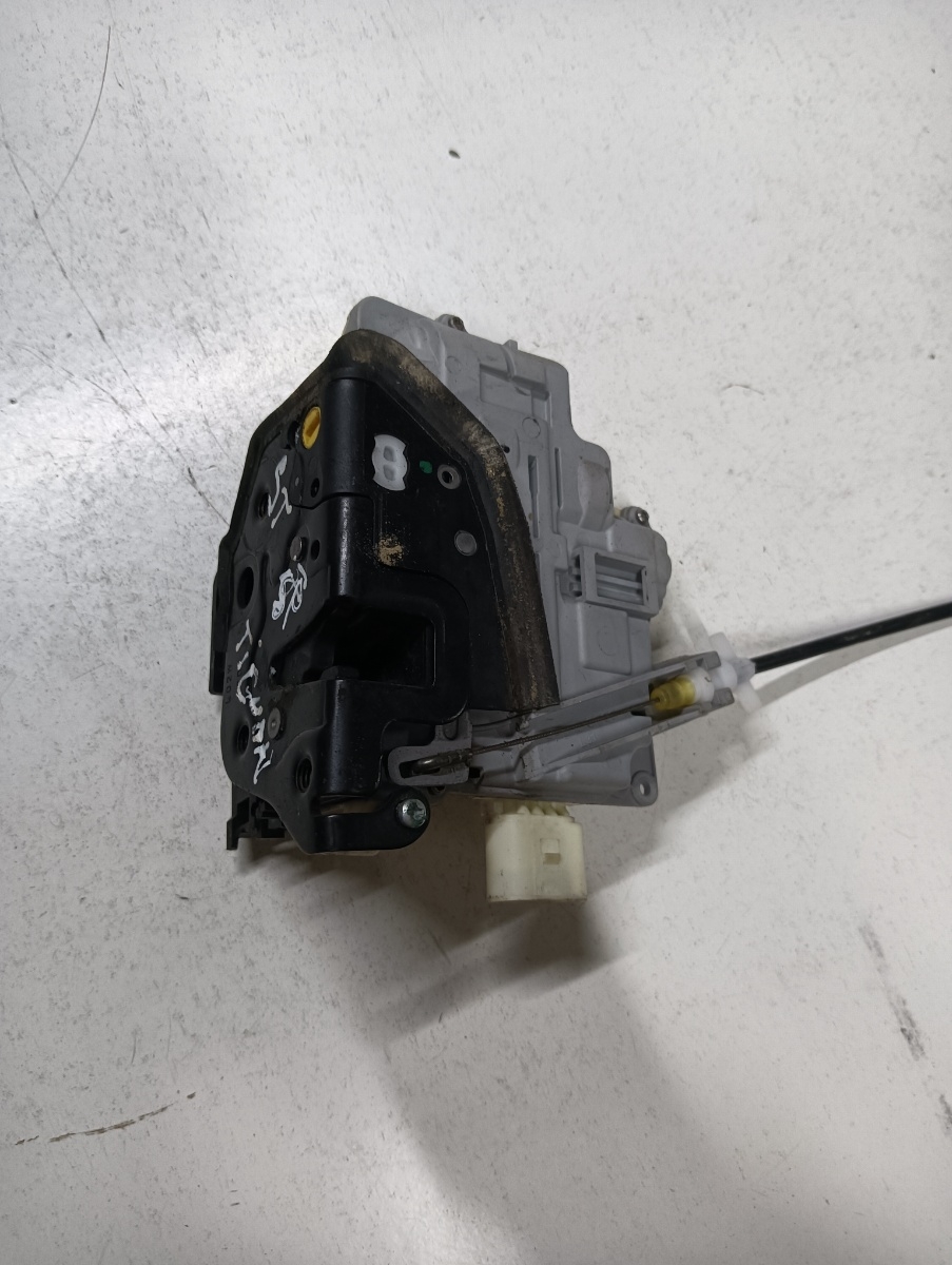 Broasca usa stanga spate VOLKSWAGEN TIGUAN 5N_ 2007 - > 3c2837015a