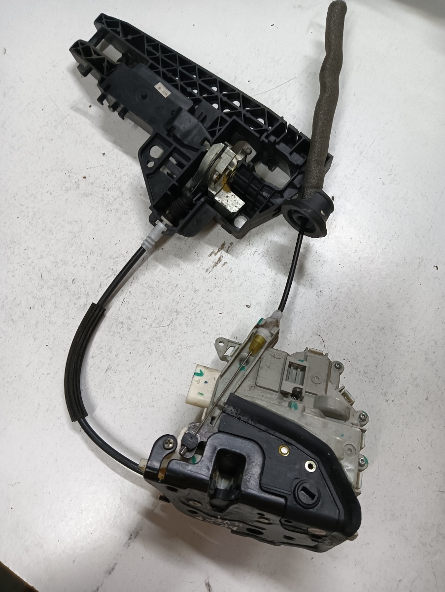 Broasca usa dreapta spate AUDI A5/S5 8T3 2007 - 2017 8t02837886 – foto 2