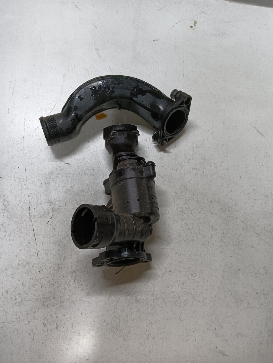 Corp termostat  VW (SVW) PASSAT B8 2016 - > 04l121111h