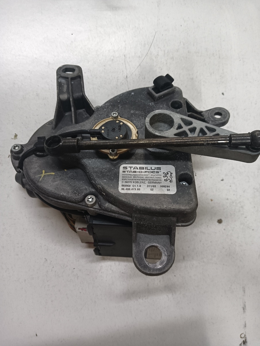 Motor electric hayon  PEUGEOT 607 9D, 9U 2000 - > 2.2 HDi 4HT (DW12BTED4) 9648047380 – foto 2