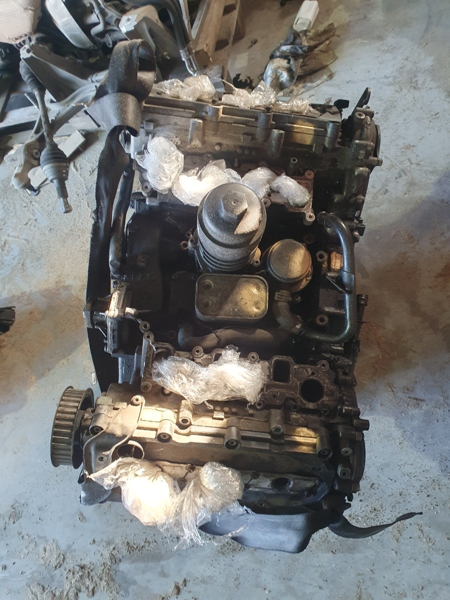 Motor VOLKSWAGEN TOUAREG 7L pt piese, nu stim starea 2002 - 2013, SUV 3.0 V6 TDI BKS