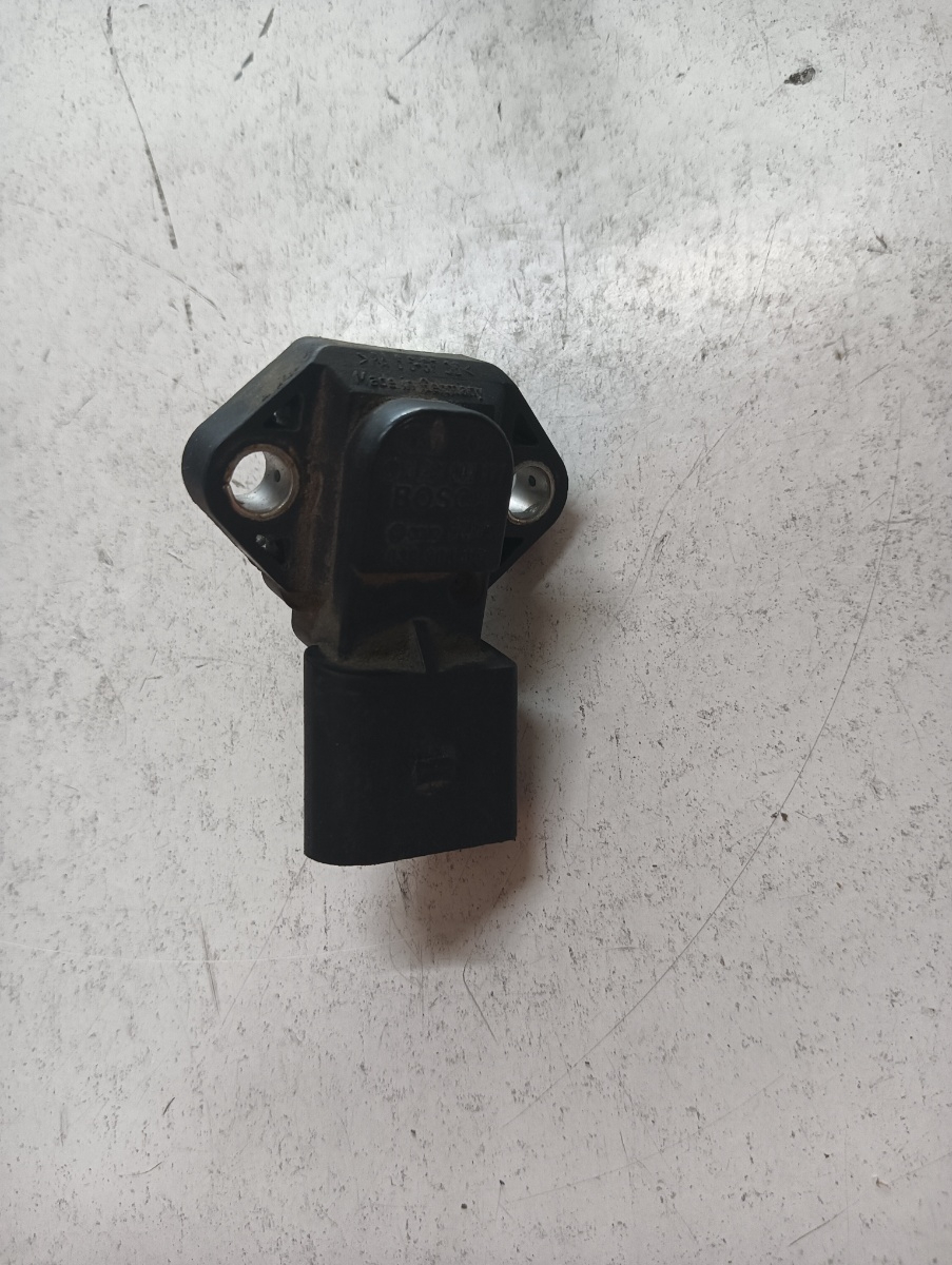 Senzor MAP VOLKSWAGEN PASSAT 3B3 2000 - 2005, AUDI A2 8Z0 2000 - 2005 BOSCH 0281002177 038906051