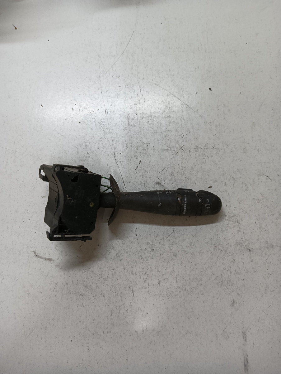 Maneta actionare stergatoare RENAULT LAGUNA III BT0/1 2007 - 2015, RENAULT ESPACE IV JK0/1_ 2002 - > 8200012244