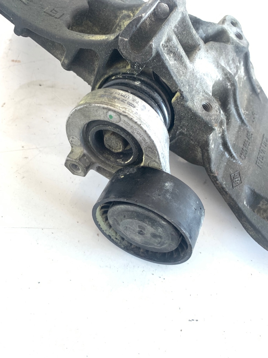 Suport accesorii RENAULT KANGOO 2 -2010- 1.5DCI K9K-A8 50KW EURO 4 OEM 8200669495 – foto 2