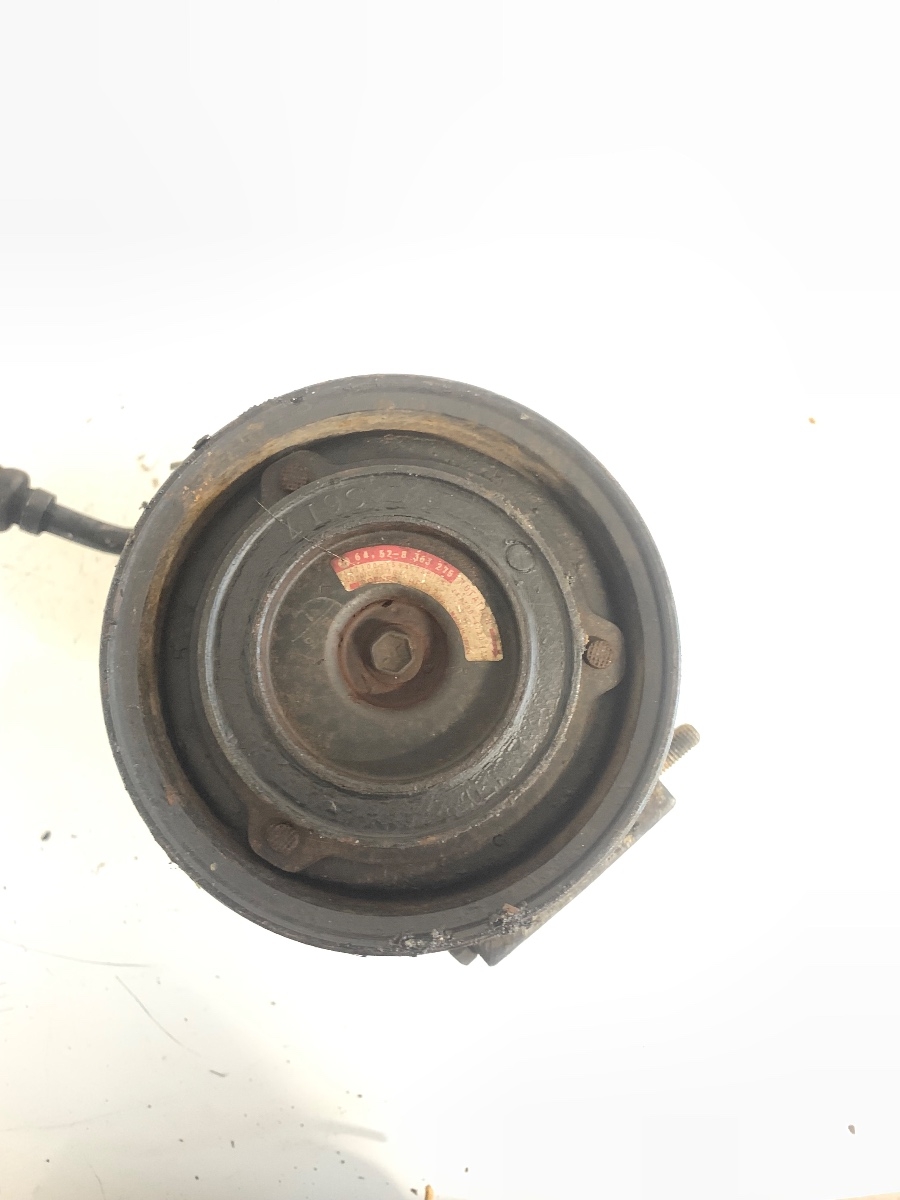 Compresor  AC 2.0benzina BMW 5 E39 1995 - 2003 OEM 64528363275 – foto 2