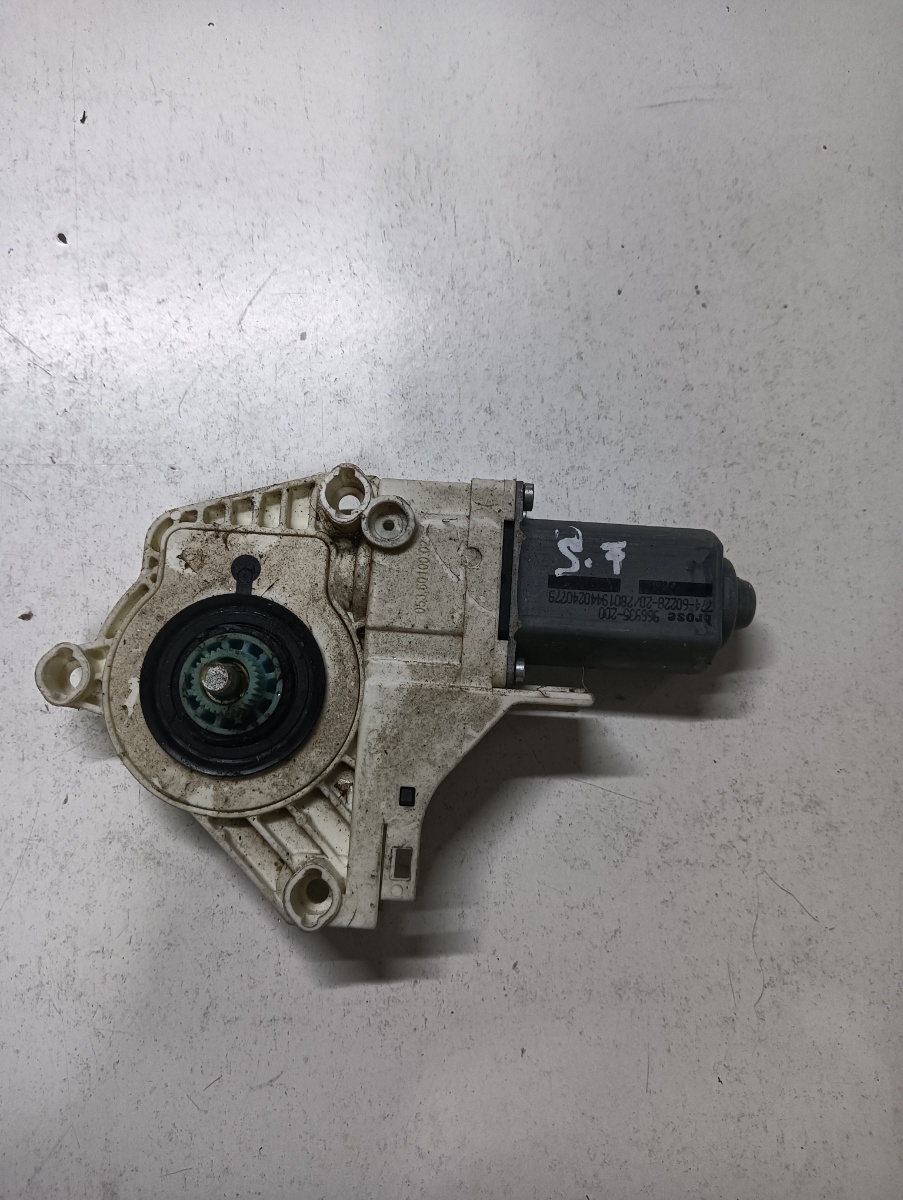 Motoras geam pivotant stanga fata AUDI A4 IV 8K2, B8 2007 - 2015 966935200