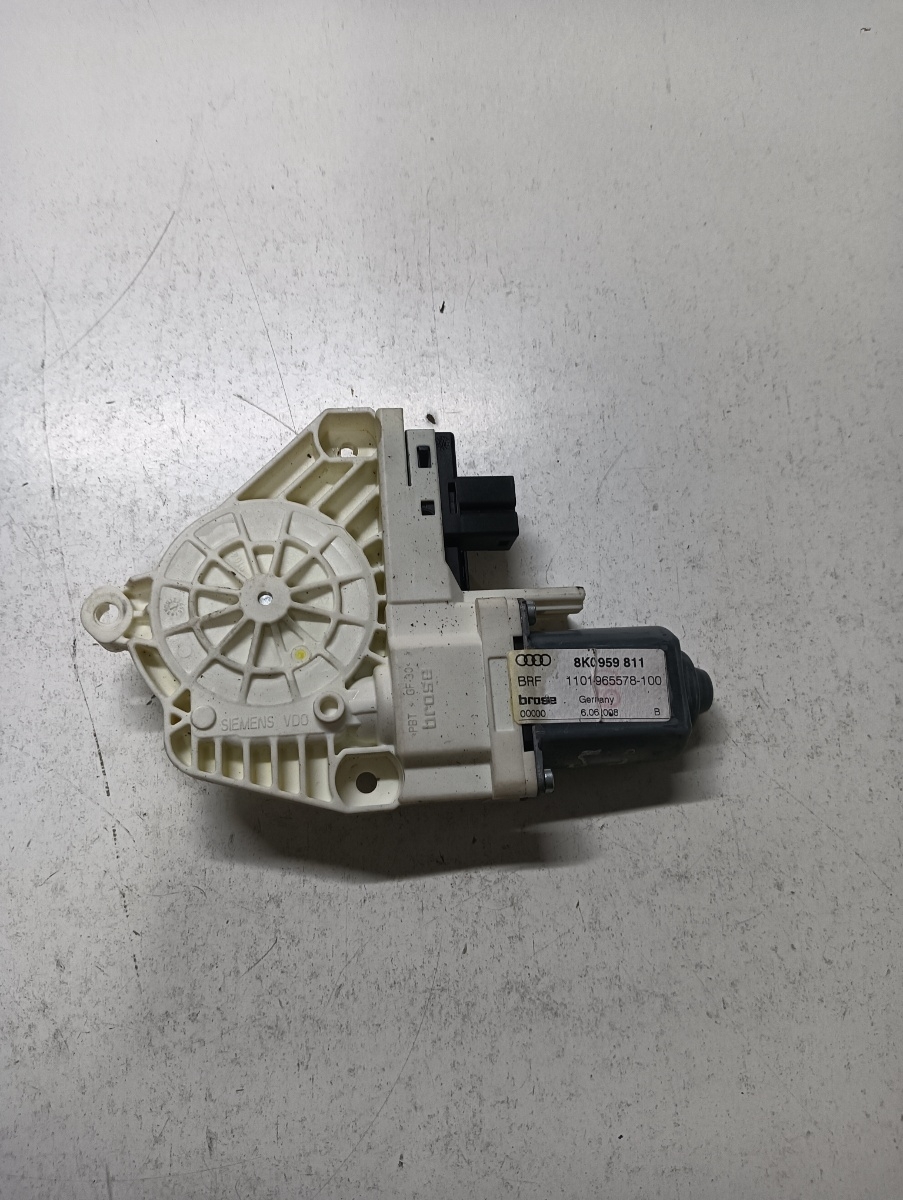 Motoras geam pivotant stanga spate AUDI A4 IV 8K2, B8 2007 - 2015 8k0959811