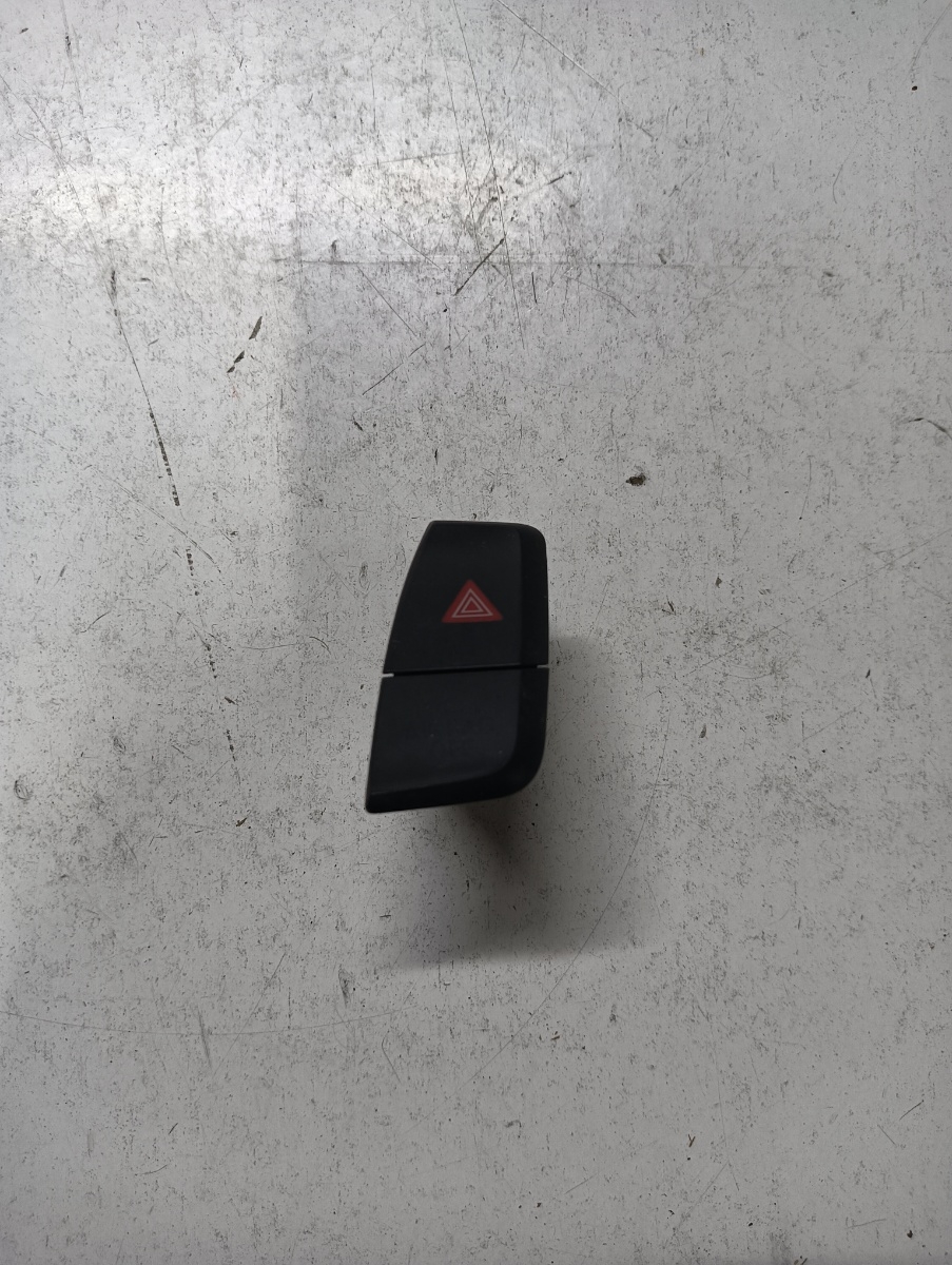 Buton avarie AUDI A4 IV 8K2, B8 2007 - 2015, AUDI A5/S5 Convertible 8F7 2009 - 2017 8k2941509a