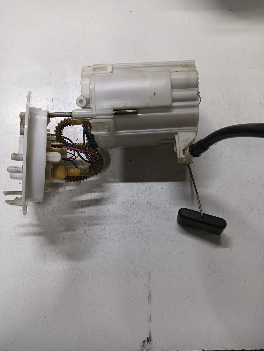Pompa combustibil AUDI A4 IV 8K2, B8 2007 - 2015 2.0 TDI CAGA, CJCA, CMEA, CMFA