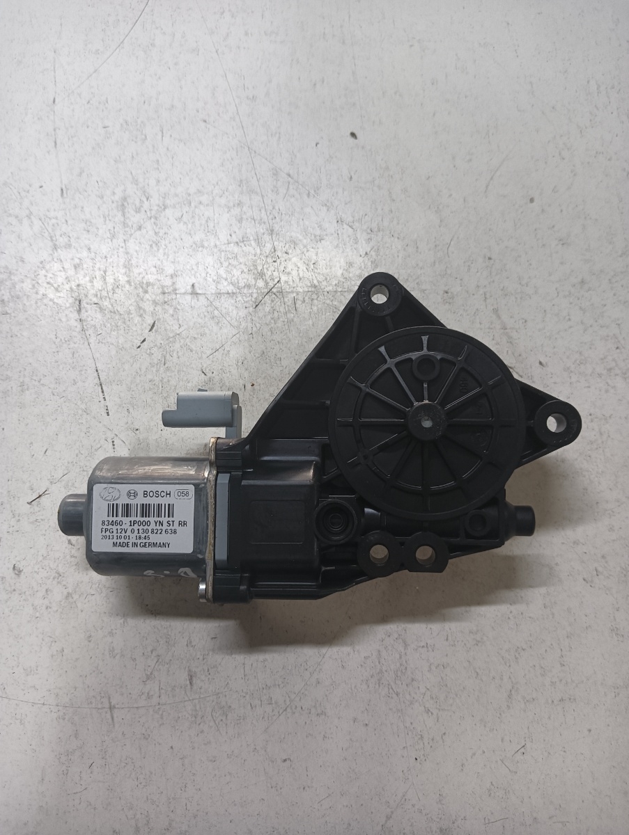 Motoras geam pivotant dreapta spate KIA VENGA YN 2010 - > 834601p000