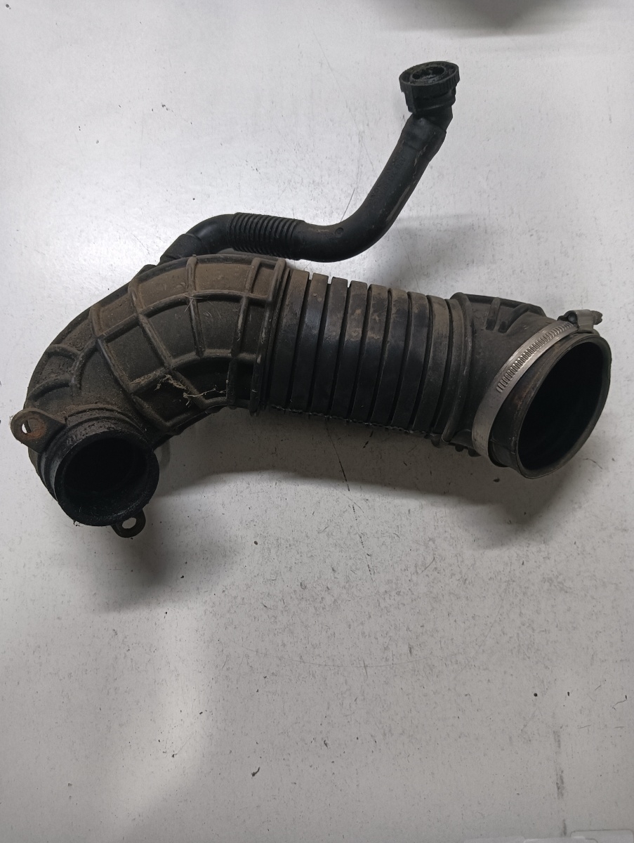 Furtun admisie aer AUDI A4 III 8EC, B7 2004 - 2008