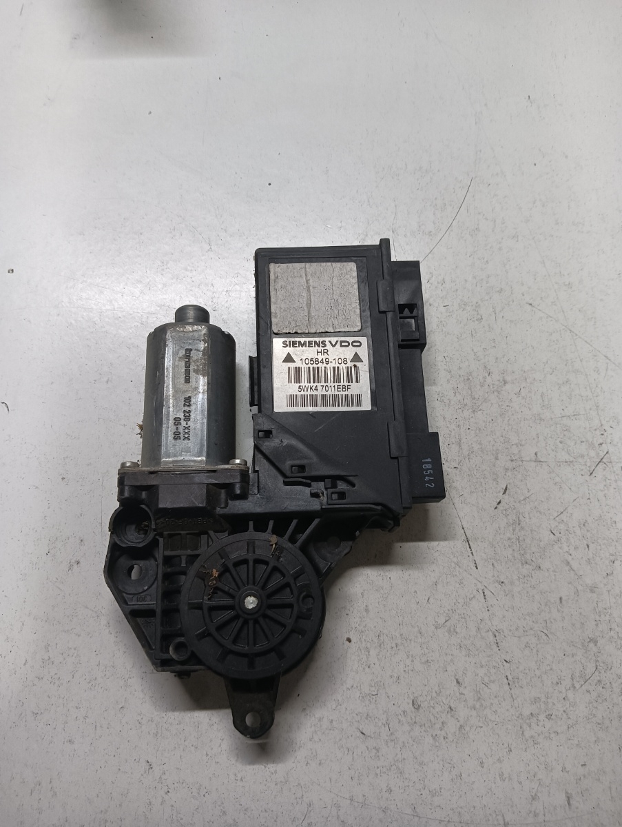 Broasca usa dreapta spate AUDI A4 III 8EC, B7 2004 - 2008 105849108