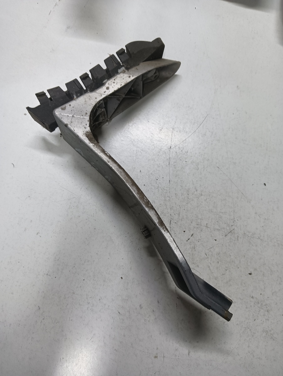 Suport aripa stanga fata AUDI A4 III 8EC, B7 2004 - 2008