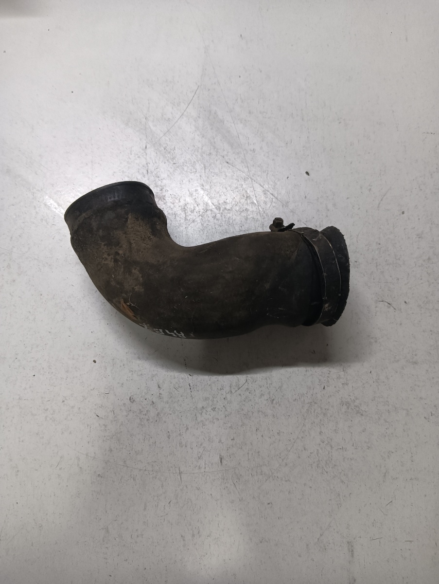 Furtun admisie aer AUDI A4 III 8EC, B7 2004 - 2008 2.0 TDI BVA