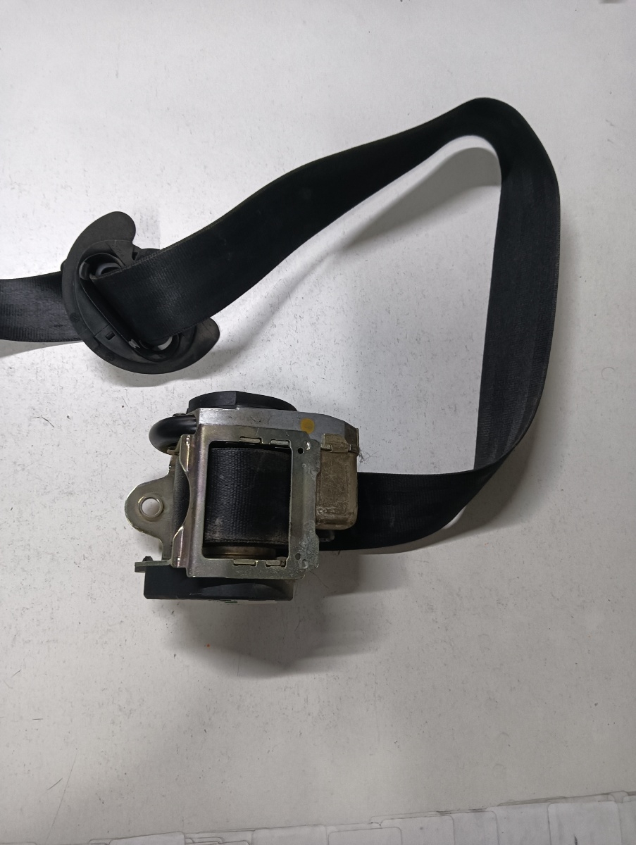 Centura de siguranta fata dreapta fata VOLKSWAGEN GOLF IV 1J1 1997 - 2007 ( COUPE )