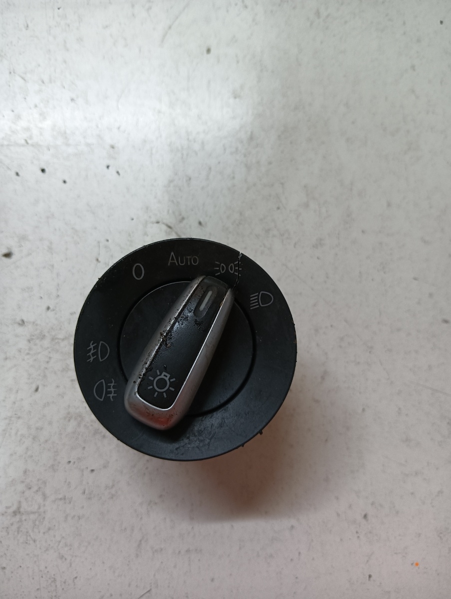 Bloc lumini VOLKSWAGEN GOLF V 1K1 2003 - 2009 3c8941431n