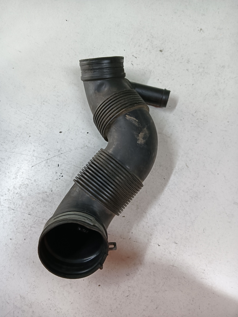 Furtun admisie aer VOLKSWAGEN PASSAT 3C2 2005 - 2010 1.9 TDI BKC, BLS, BXE