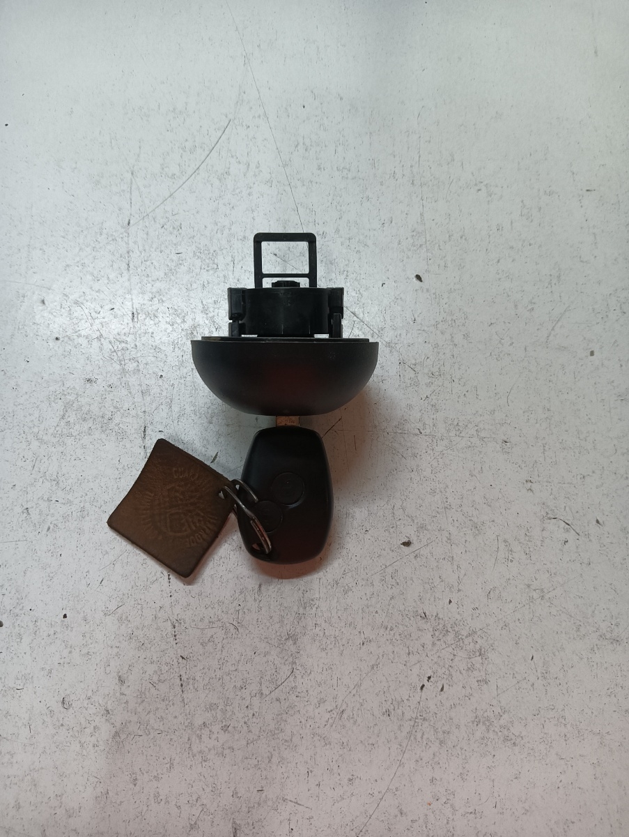 Capac rezervor combustibil cu cheie DACIA LOGAN LS_ 2004 - >