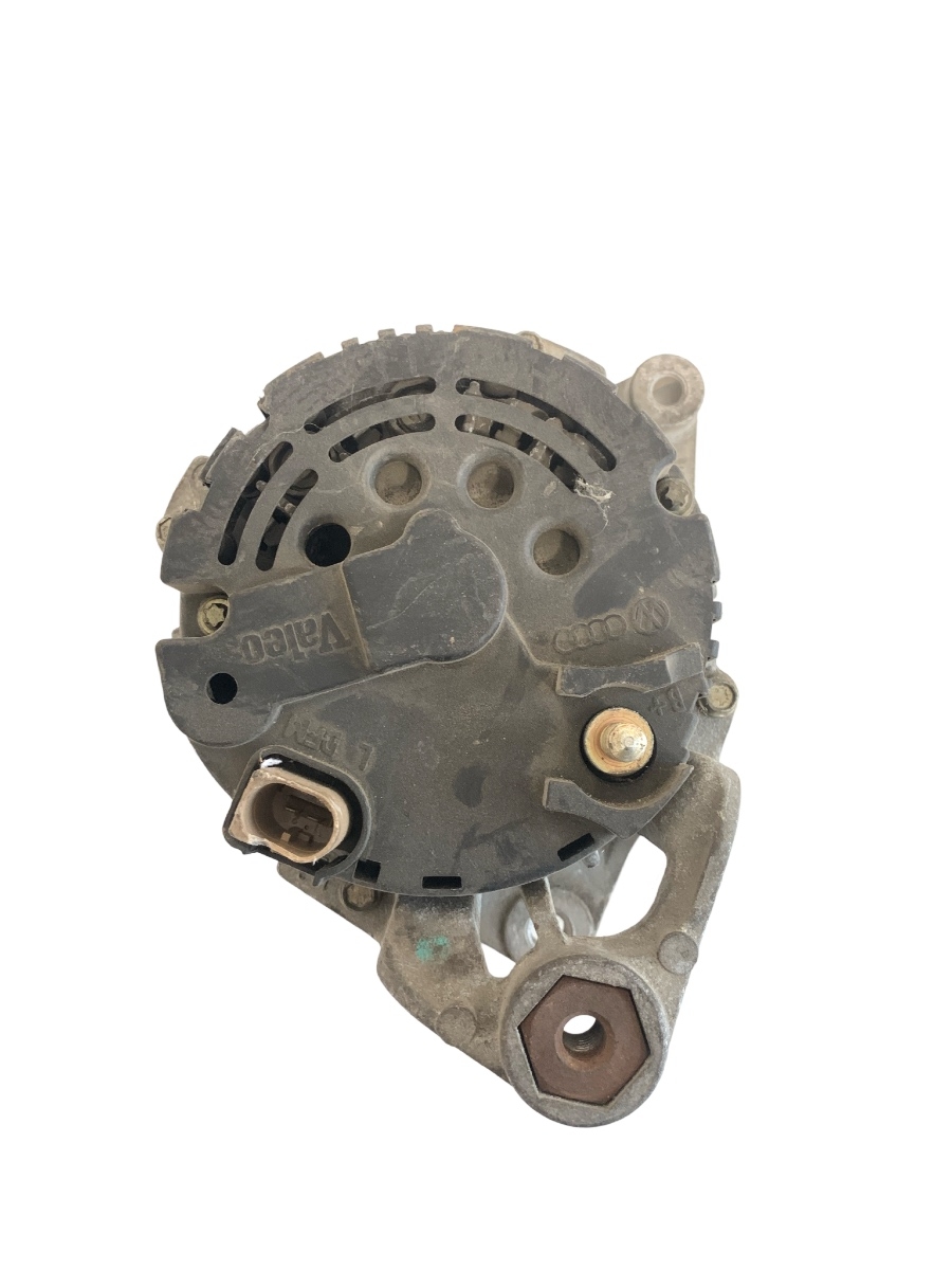 Alternator AUDI A4 B5 / PASSAT B5 / B5,5 1994 - 2001 1.8T 06B903016D