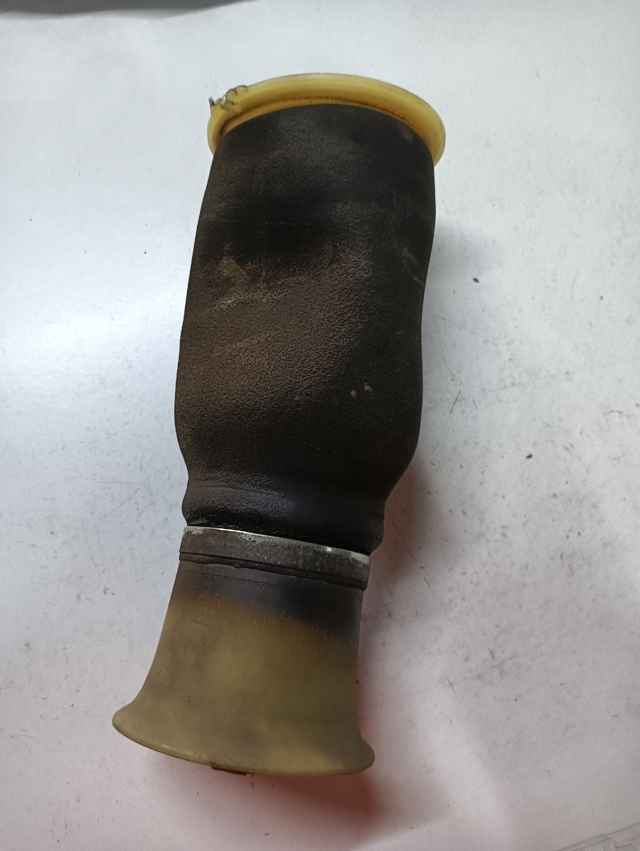 Perna de aer suspensie pneumatica stanga spate BMW X5 II E70 2006 - 2013 677401