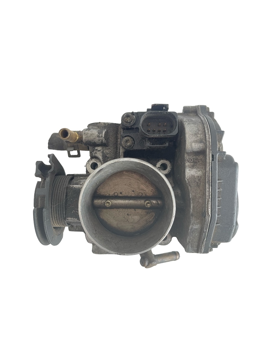 Clapeta de acceleratie SKODA OCTAVIA 1U2 1996 - 2010, VOLKSWAGEN NEW BEETLE 9C1, 1C1 1998 - 2010, VOLKSWAGEN GOLF IV 1J1 1997 - 2007 2.0B  06A133064H