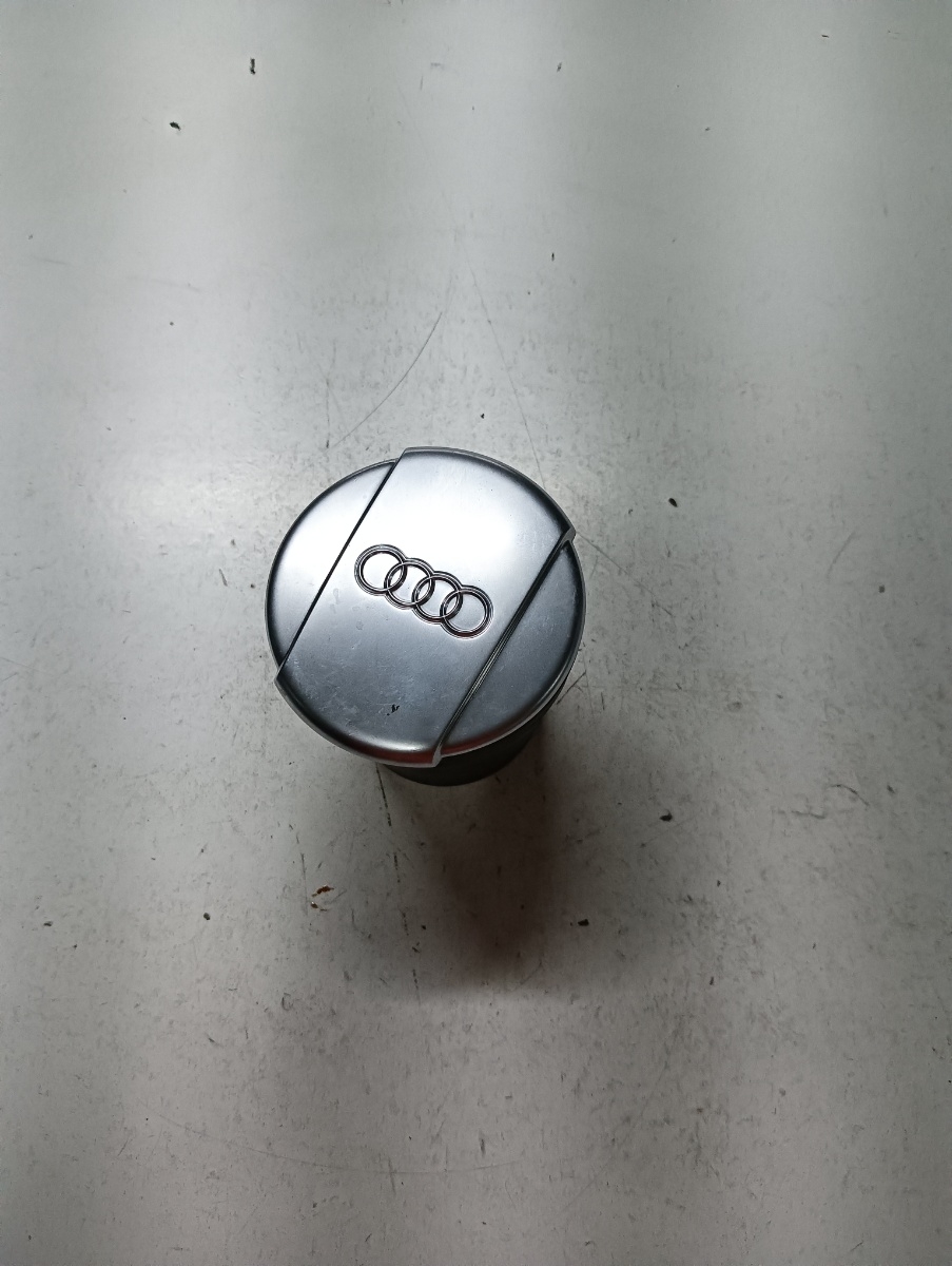 Scrumiera (fata) AUDI A8 III 4H2, 4H8, 4HC, 4HL 2009 - 2018
