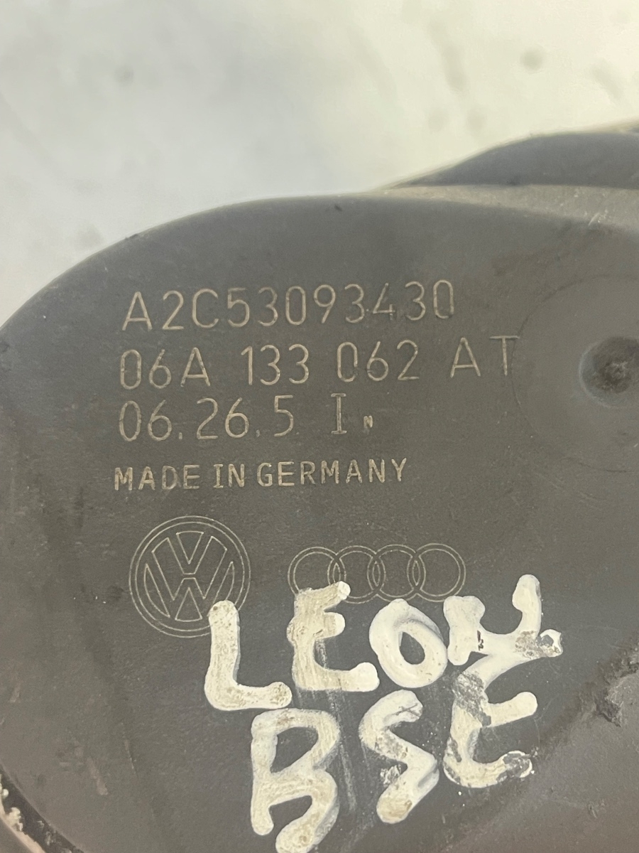 Clapeta de acceleratie SEAT LEON II 1P1 2005 - 2013 1.6 1.6 BSE, BSF, CCSA, CMXA, VOLKSWAGEN GOLF V 1K1 2003 - 2009 1.6 1.6 BGU, BSE, BSF, CCSA, AUDI A3 II 8P1 2003 - 2013 1.6 1.6 BGU, BSE, BSF A2C53093430 – foto 2