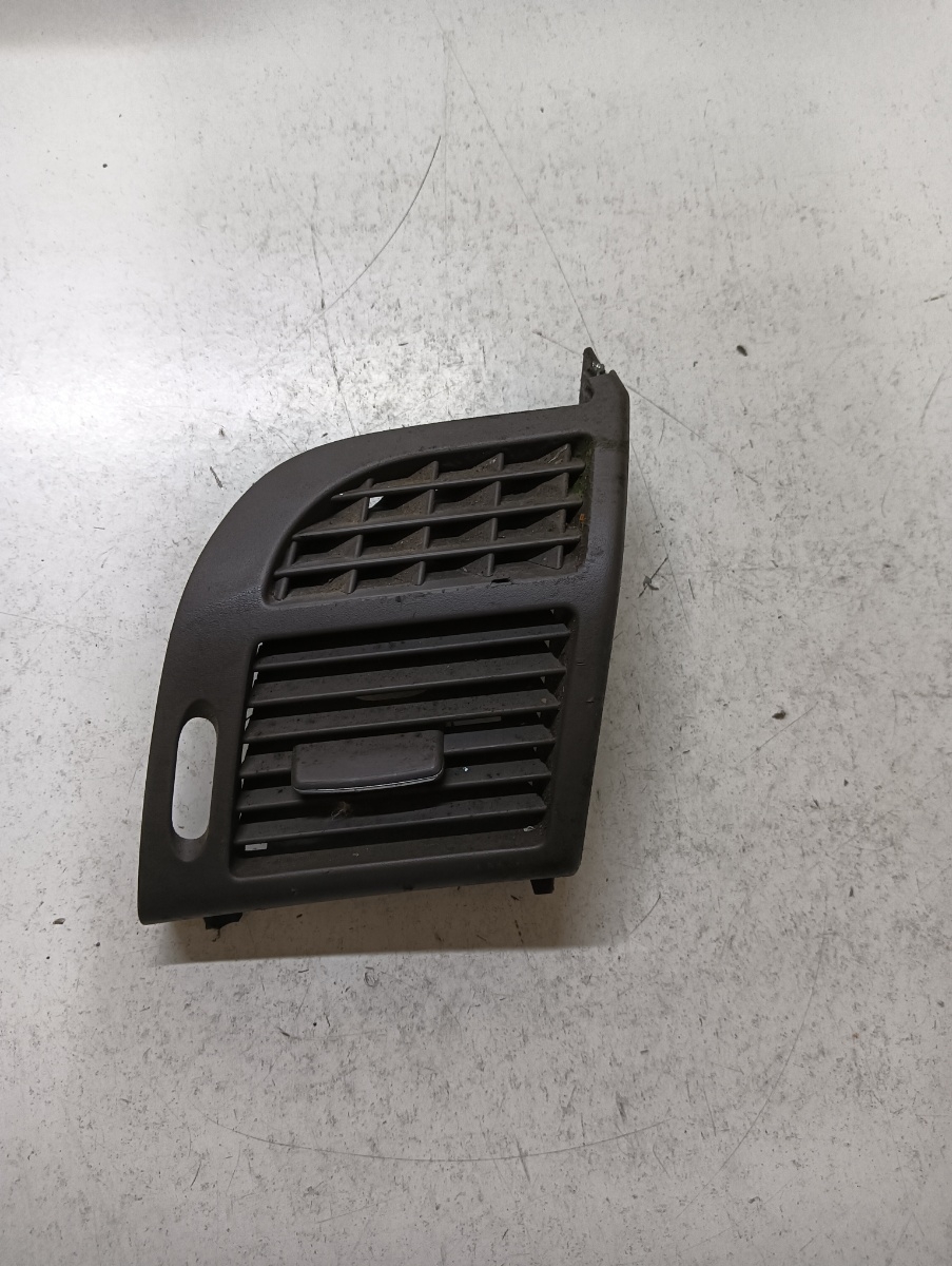 Grila de ventilatie laterala panou de bord stanga fata MERCEDES-BENZ E-CLASS W211 2002 - 2009