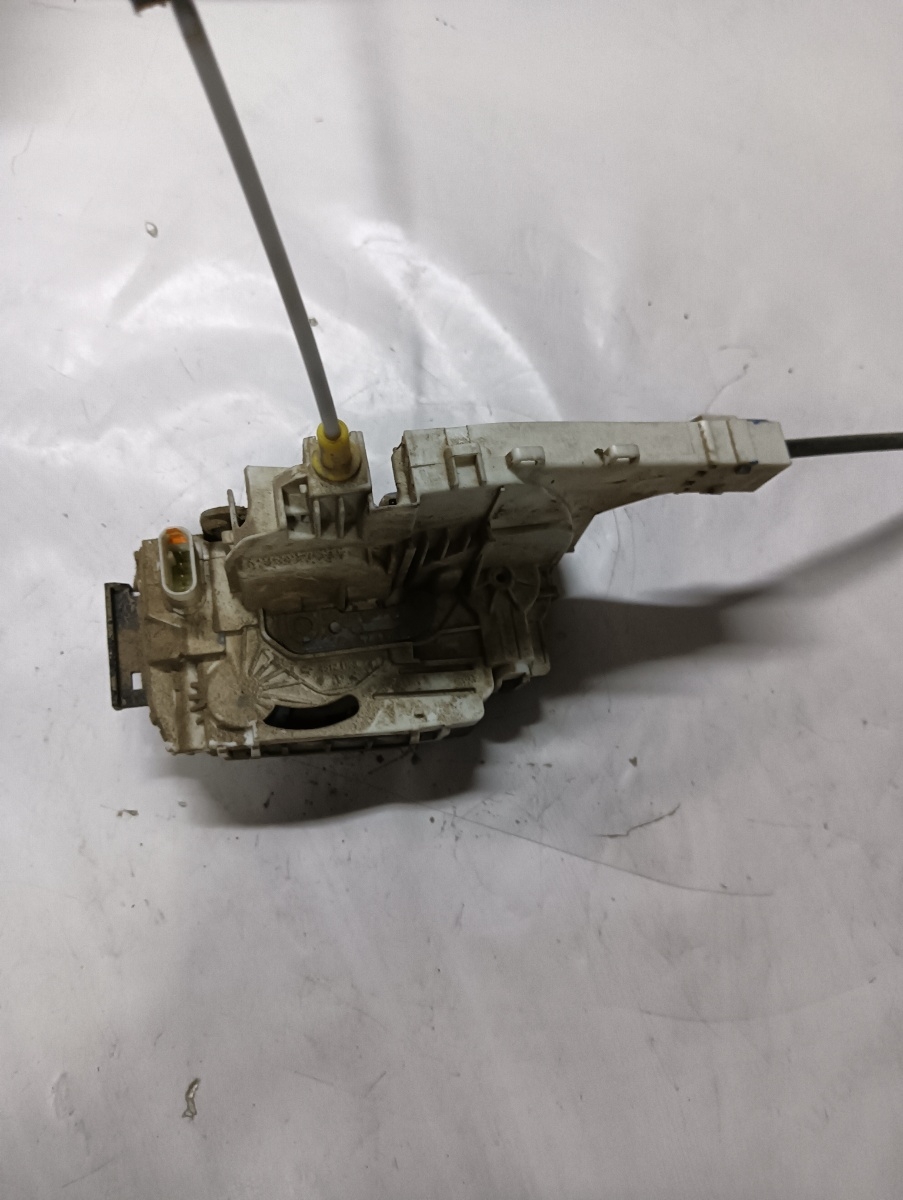Broasca usa dreapta fata MERCEDES-BENZ SPRINTER 3,5-t Box 906 2006 - >