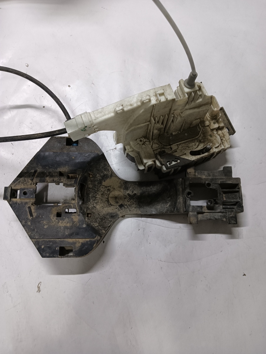 Broasca usa stanga fata MERCEDES-BENZ SPRINTER 3,5-t Bus 906 2006 - >