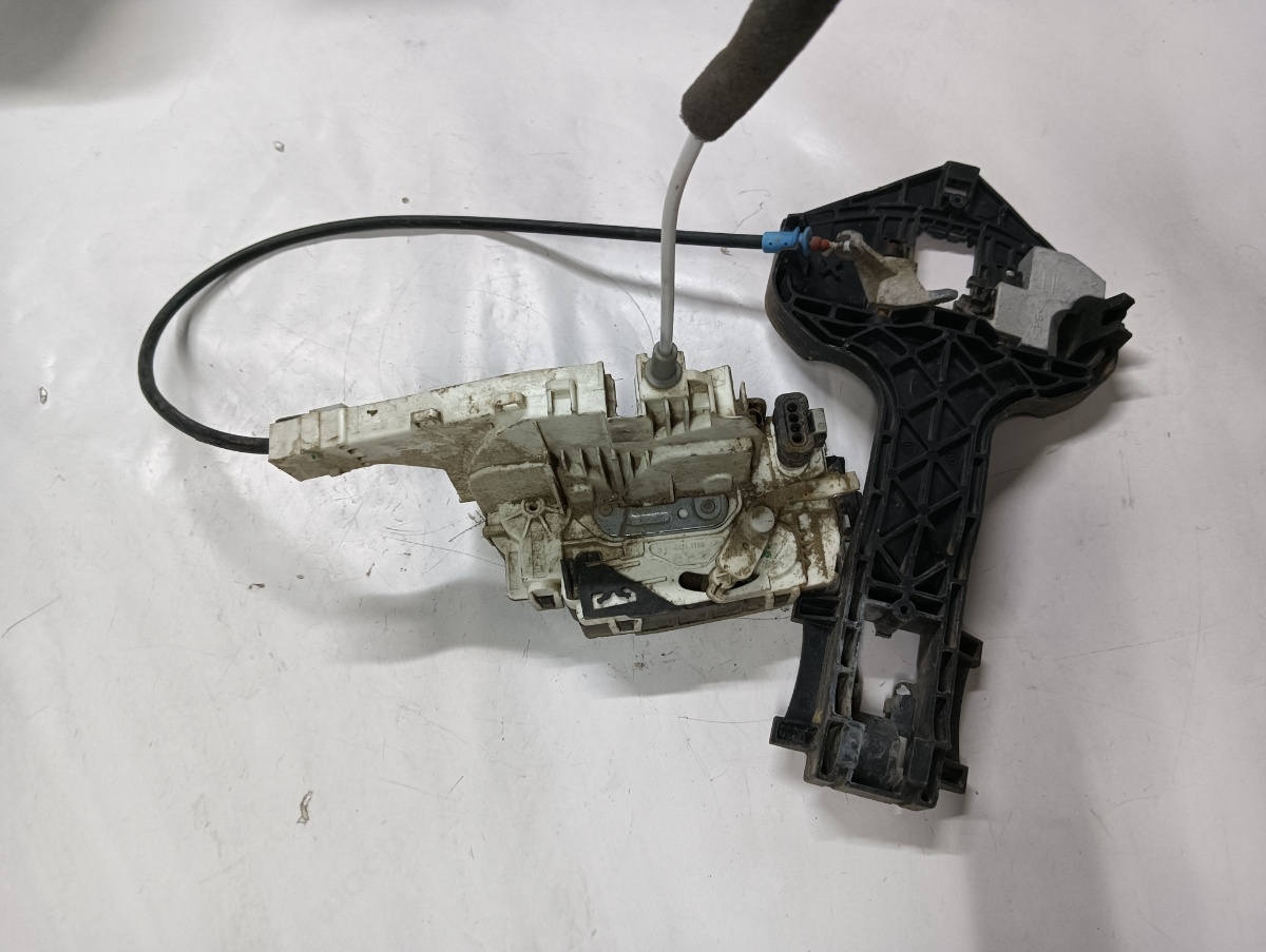 Broasca usa stanga fata MERCEDES-BENZ SPRINTER 3,5-t Box 906 2006 - >