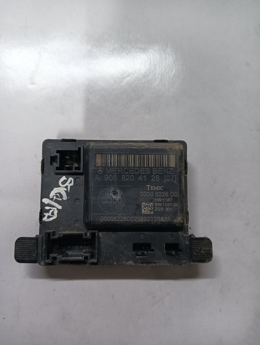 Modul de confort MERCEDES-BENZ SPRINTER 3,5-t Box 906 2006 - > A9068204126 – foto 2