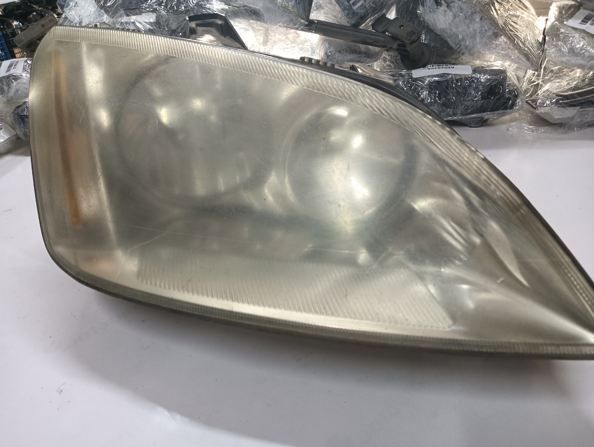 Far dreapta fata FORD FOCUS C-MAX DM2 2003 - 2007 3m5113005ah