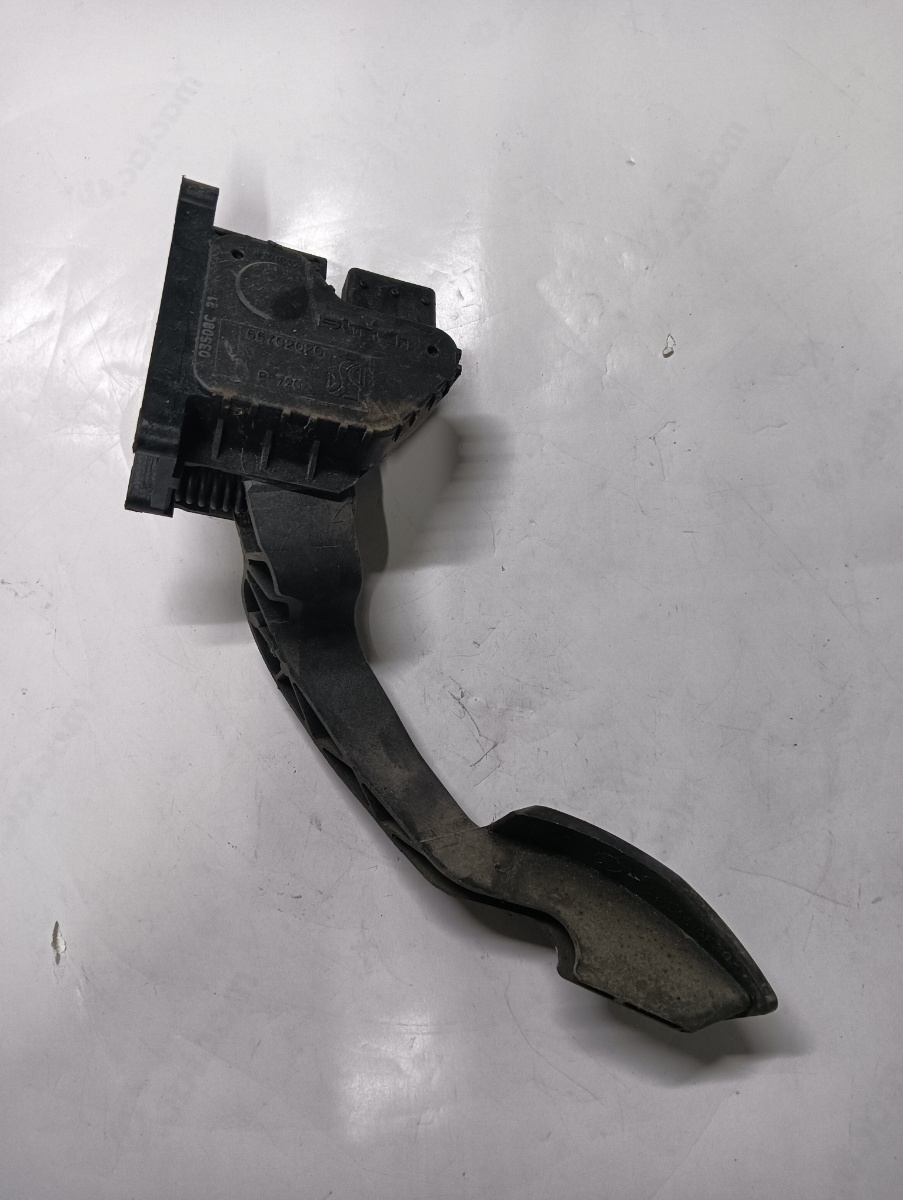 Pedala de acceleratie OPEL CORSA D S07 2006 - 2014 55702020