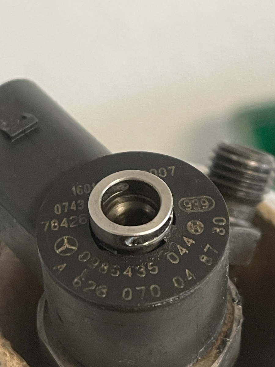Injector combustibil MERCEDES-BENZ M-CLASS W163 1998 - 2005 A623070048780 0986435044 – foto 2