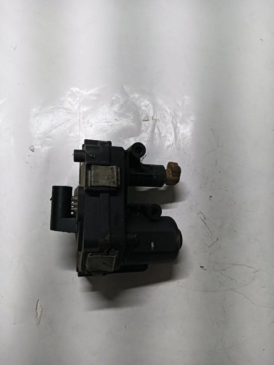 Actuator/motor clapeta galerie de admisie BMW 3 IV E46 1998 - 2005 8680z919k