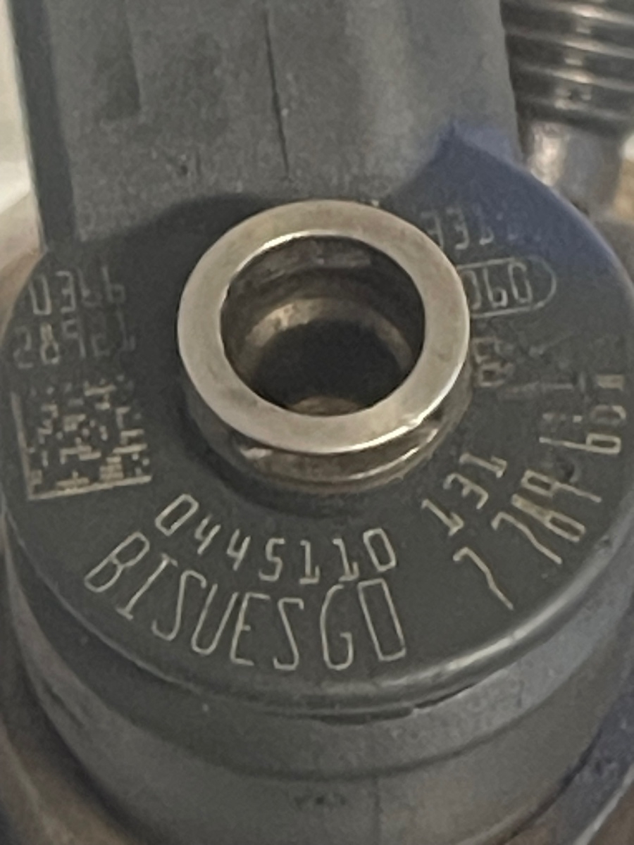 Injector combustibil BMW 3 IV E46 1998 - 2005  2.0D/3.0D  0445110131 – foto 2