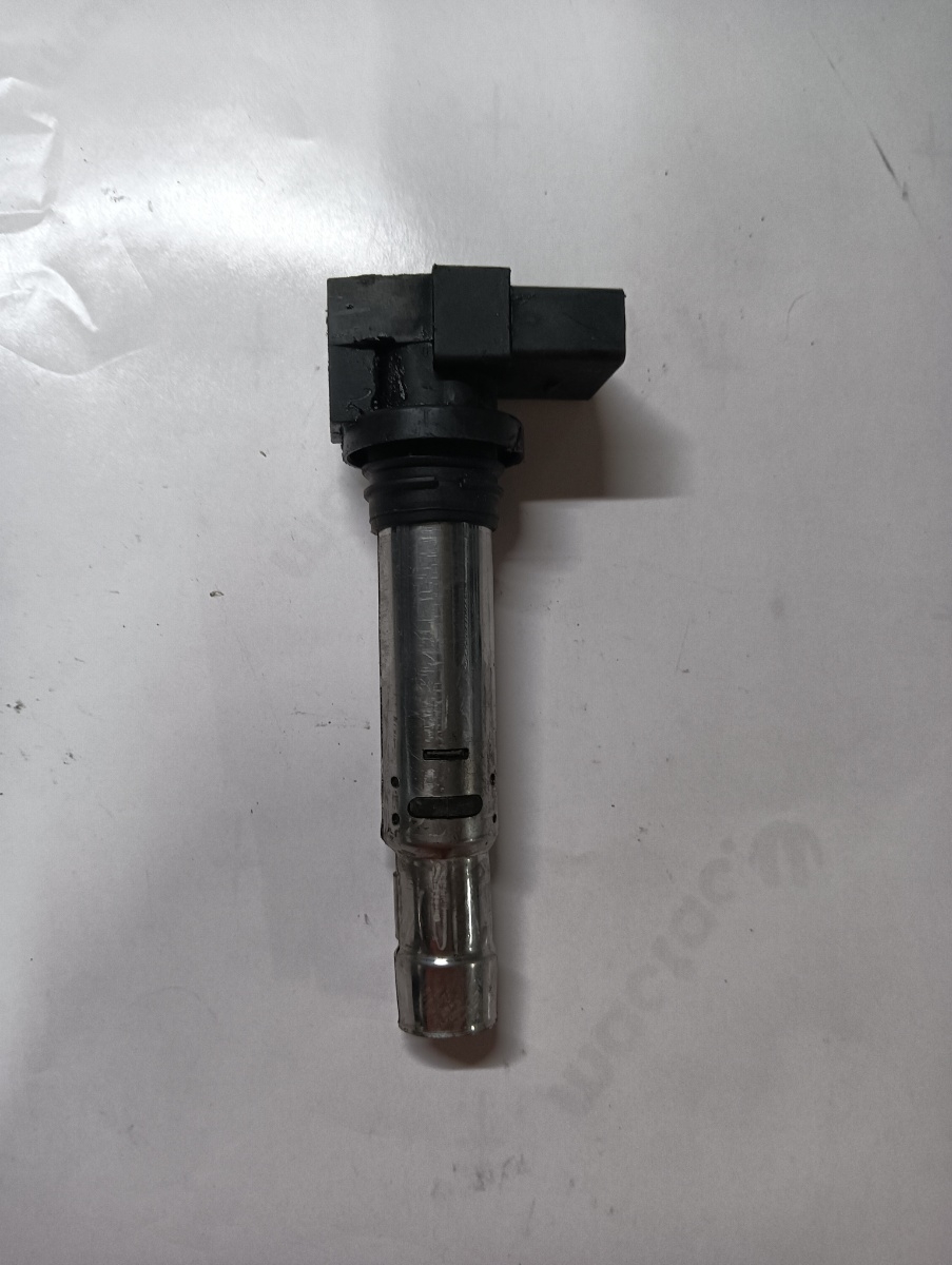 Bobina inductie  VOLKSWAGEN GOLF V 1K1 2003 - 2009 0986221023
