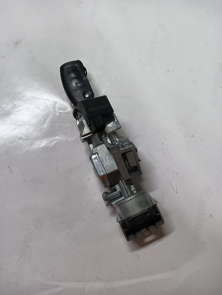 Contact cu cheie FORD FOCUS II DA_, HCP, DP 2004 - 2013 1.6 TDCi G8DA, G8DB, G8DD, G8DE, G8DF 3m513f880ad