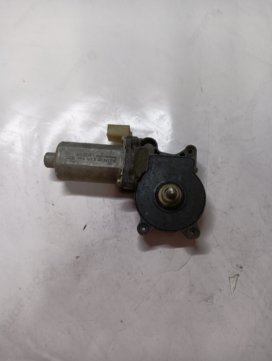 Motoras geam pivotant stanga fata BMW 3 IV E46 1998 - 2005 0130821716