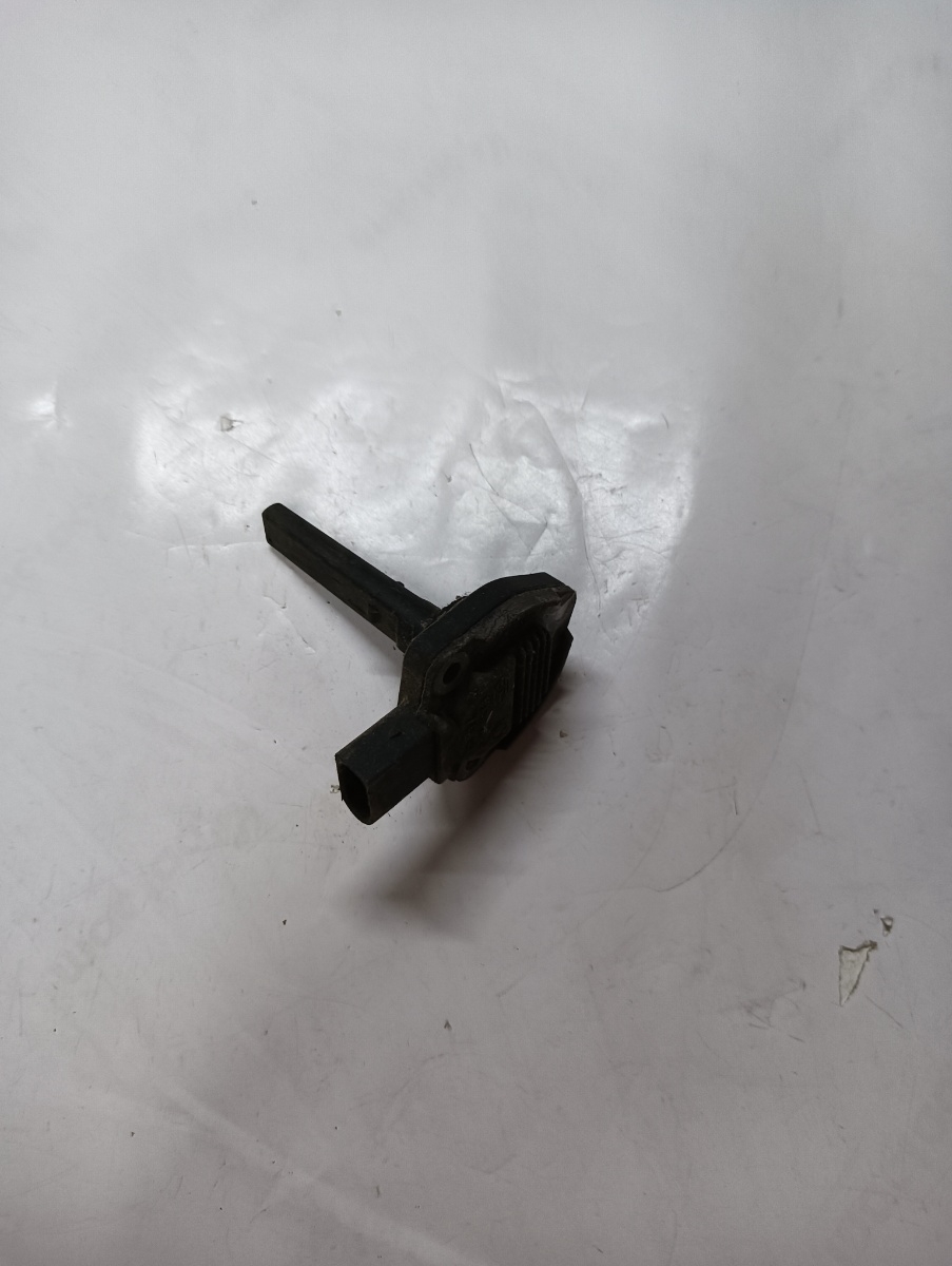 Senzor baie ulei  BMW 3 IV E46 1998 - 2005 2.0 320 d M47 D20 (204D4) 7608003