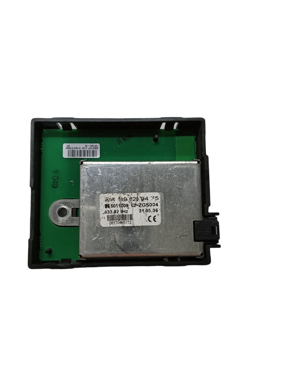 Amplificator semnal antena MERCEDES-BENZ A-CLASS II W169 2004 - 2012 A1698200475 A1698200475