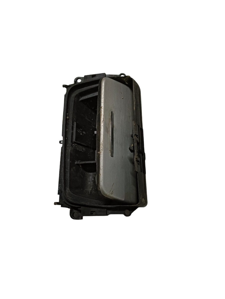 Scrumiera (fata) BMW 3 V Coupe E92 2005 - 2013