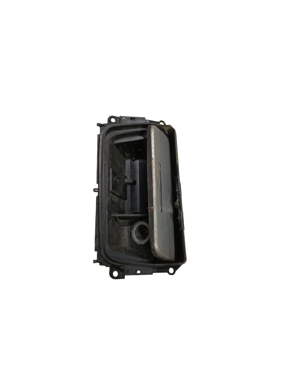 Scrumiera (fata) BMW 3 V Coupe E92 2005 - 2013 – foto 2