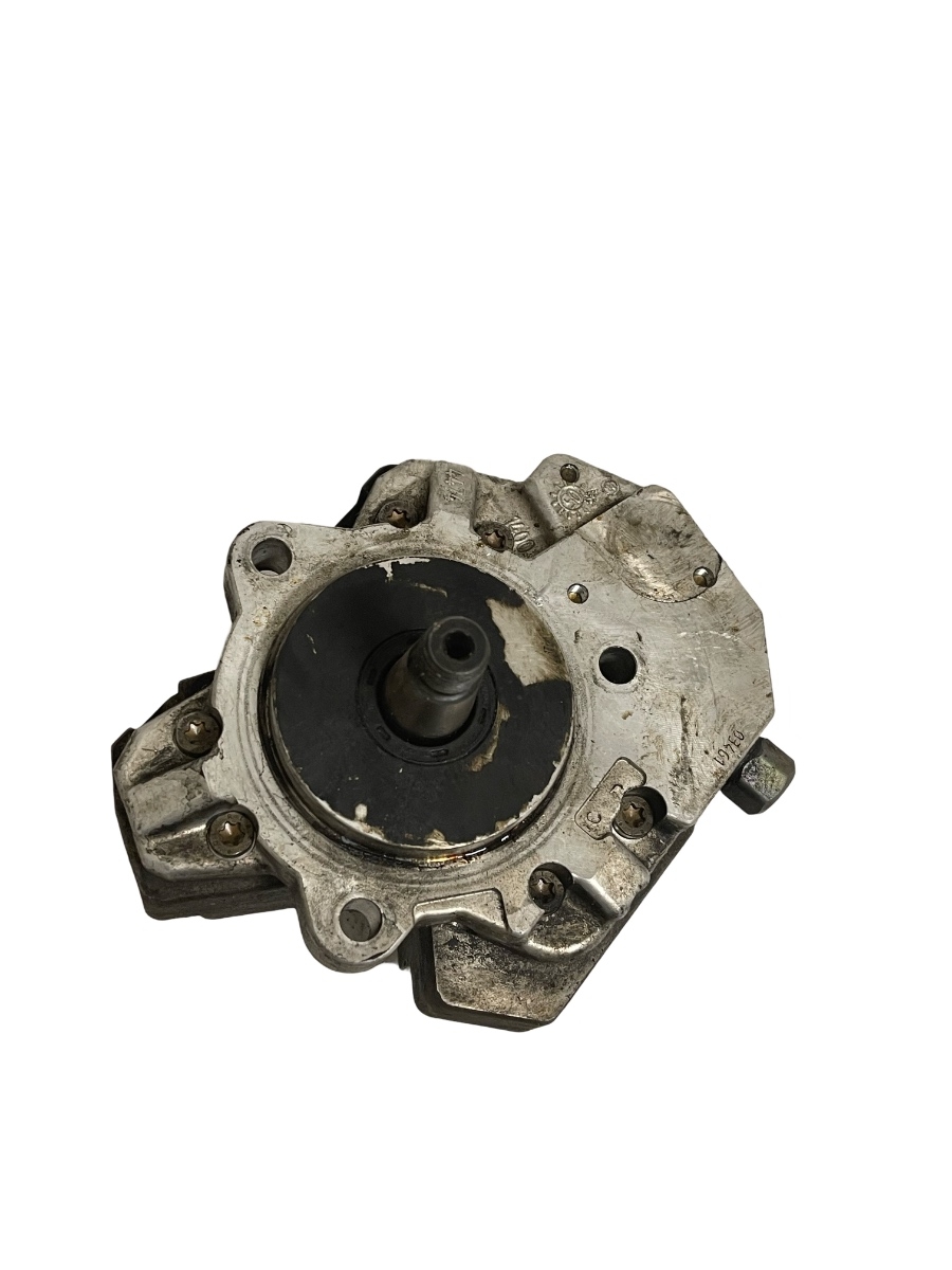 Pompa de injectie BMW 3 V E90 2004 - 2012 2.0D 7788670 / 0445010045