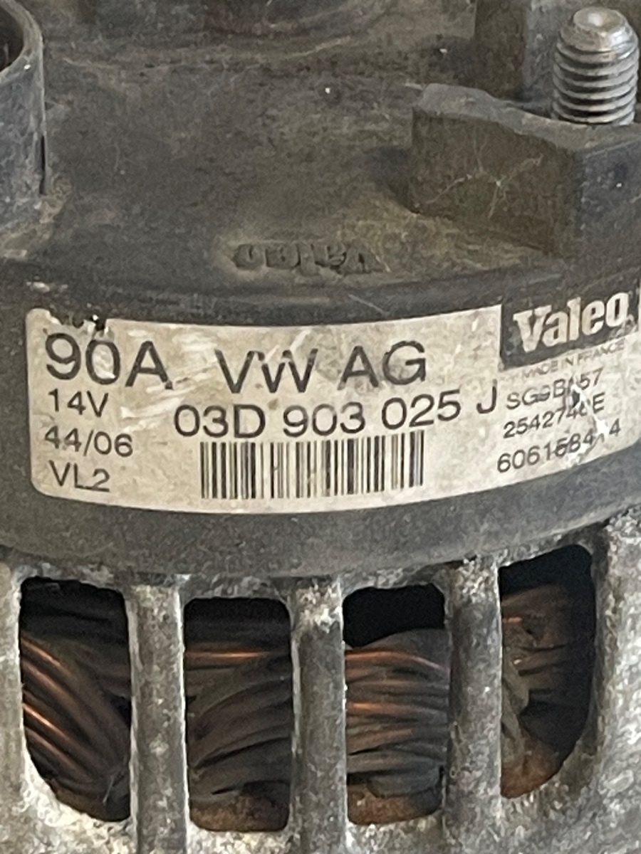 Alternator SKODA FABIA 6Y2 1999 - 2008 VAG 1.2B 03D903025J – foto 3