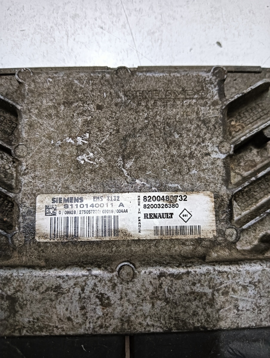 Calculator ecu  DACIA LOGAN LS_ 2004 - > 1.4 1.4 K7J 710 SIEMENS 8200326380 S110140011a